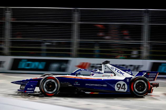 2026 FORMULA E LONDON ePRIX 94 WEHRLEIN Pascal (ger), Porsche Formula E Team, Porsche 99X Electric, action during the London ePrix, 16th and 17th round of the 2025-26 ABB FIA Formula E World Championship, WM, Weltmeisterschaft on the ExCel London Circuit from August 14 to 16, 2026 in London, United Kingdom -  Copyright: xGREGORYxLENORMANDx