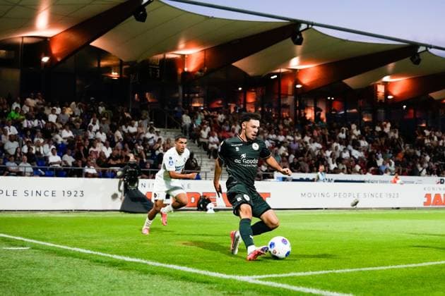 VELSEN-ZUID , 14-08-2026 , BUKO Stadion , season 2026 2027 , Dutch Eredivisie football , match between Telstar and Sparta Rotterdam , Picture shows Sparta Rotterdam player Mitchell van Bergen Telstar - Sparta  x205712390x Copyright:
