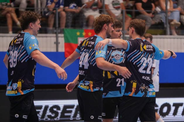 14.08.2026 ,xgox, Handball - Wartburg Cup SG Flensburg-Handewitt - ThSV Eisenach emspor, v.l. Eisenach Jubel, Torjubel, jubelt ueber das Tor, celebrate the goal, celebration Eisenach *** August 14, 2026, xgox, Handball Wartburg Cup: SG Flensburg Handewitt vs. ThSV Eisenach, emspor; from left: Eisenach celebration, goal celebration, celebrating the goal, celebration in Eisenach