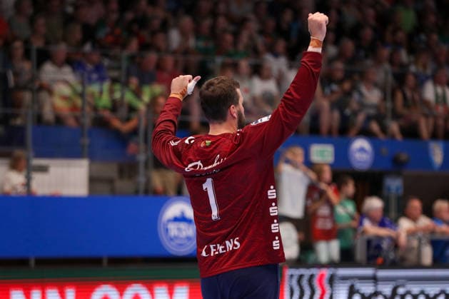 14.08.2026 ,xgox, Handball - Wartburg Cup SG Flensburg-Handewitt - ThSV Eisenach emspor, v.l. Benjamin Buric (Flensburg, 1) jubelt ueber gehaltenen Ball, abgewehrt, gehalten, Torhueter Eisenach *** August 14, 2026, xgox, Handball Wartburg Cup: SG Flensburg Handewitt vs. ThSV Eisenach, emspor; from left: Benjamin Buric (Flensburg), 1, celebrating a saved shot; blocked, saved; Eisenach goalkeeper