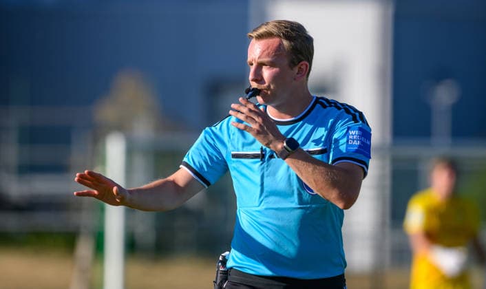 14.08.2025 - Fussball - Saison 2025 2026 - Regionalliga Bayern - 04. Spieltag: SpVgg Greuther Fürth Fuerth II U23 ( Kleeblatt ) - TSV 1882 Landsberg - - xwoxzix - Jonas Krzyzanowski( Schiedsrichter) *** August 14, 2025 Soccer Season 2025–2026 Bavarian Regional League Matchday 04 SpVgg Greuther Fürth Fürth II U23 Kleeblatt TSV 1882 Landsberg xwoxzix Jonas Krzyzanowski Referee