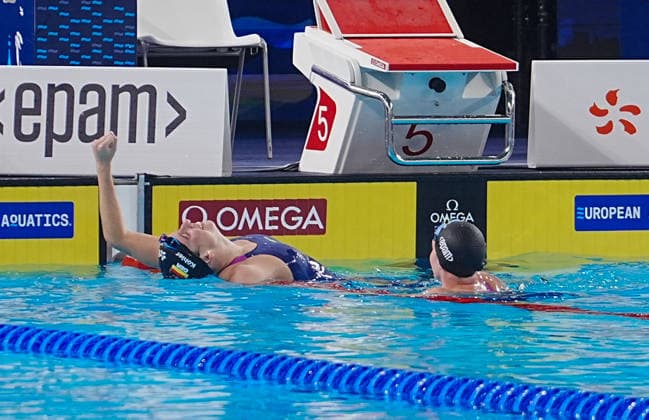 14 Aout European Aquatics Championships Paris 2026 Finales Vanotterdijk Roos of Belgium and Angelina Kohler of Germany During Finale 100 M Butterfly Women at the European Swimming Championships at the Greater Paris Metropolis Olympic Aquatics Centre in Paris (France) on August 14, 2026.Credit Laurent Lairys parisFrance  Copyright: xLaurentxLairysx
