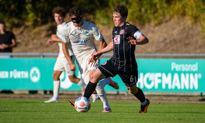14.08.2025 - Fussball - Saison 2025 2026 - Regionalliga Bayern - 04. Spieltag: SpVgg Greuther Fürth Fuerth II U23 ( Kleeblatt ) - TSV 1882 Landsberg - - xwoxzix - Jakob Engel (3, SpVgg Greuther Fürth II ) Lukas Bettrich (6, TSV Landsberg ) *** August 14, 2025 Soccer Season 2025–2026 Bavarian Regional League Matchday 04 SpVgg Greuther Fürth II U23 Kleeblatt vs. TSV 1882 Landsberg xwoxzix Jakob Engel 3, SpVgg Greuther Fürth II Lukas Bettrich 6, TSV Landsberg