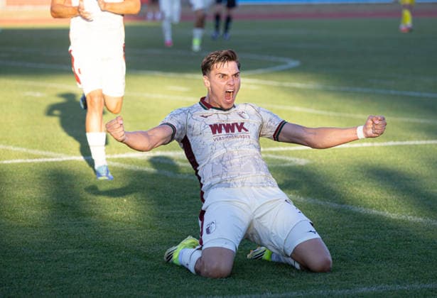 David Dreo (FC Augsburg II 9), jubelt nach seinem Tor zum 3:1 Endstand; FC Augsburg U23 - DJK Vilzing, 4. Spieltag, Endstand 3:1; Fußball Regionalliga Bayern, Saison 2026-2027, *** David Dreo of FC Augsburg II 9 celebrates after scoring the goal that sealed the 3–1 final score in the match between FC Augsburg U23 and DJK Vilzing, Matchday 4, final score 3–1, Bavarian Regional League, 2026–2027 season,