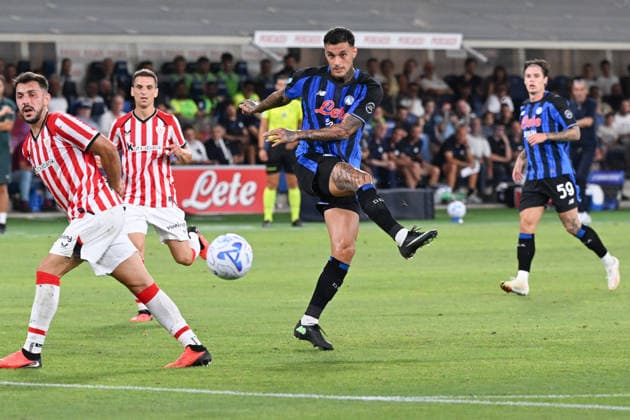 IPA87480687 - Gianluca Scamacca (Atalanta BC) takes a shot on goal during the Atalanta BC vs. Athletic Club friendly soccer match in Bergamo, Italy, on August 14, 2026  Copyright: xGianlucaxRicci IPAxSportx xx 87480687