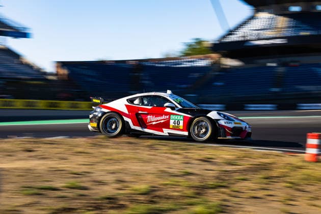 ADAC GT4 Germany, 7. + 8. Rennen Nürburgring 2026 40 Porsche 718 Cayman GT4 RS Clubsport, razoon - more than racing: Damon Surzyshyn, Jack James - picture by Gruppe C Photography Nürburgring Nürburgring Rheinland-Pfalz Germany Copyright: xGruppexCxPhotographyx