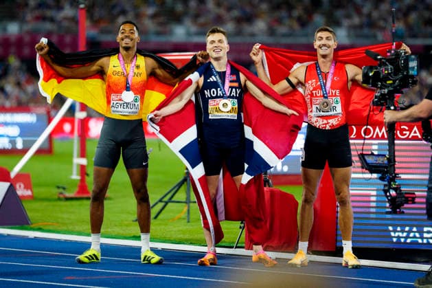 BIRMINGHAM, GREAT BRITAIN - AUGUST 14, 2026 : Second place for Emil AGYEKUM (GER Germany) and european champion Karsten WARHOLM (NOR Norway), bronze for Ismail NEZIR (TUR Turkey) over 400m hurdles during the European Athletics Championships at Alexander Stadium on August 14, 2026 in Birmingham, Great Britain. Great Britain Copyright: xLeahxKohringx
