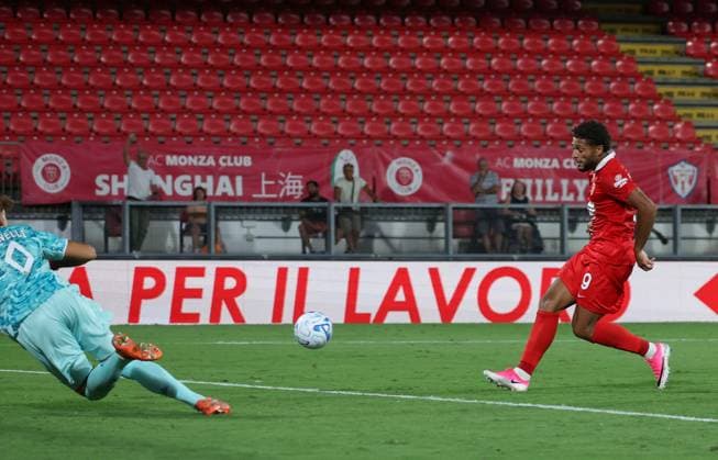 Foto IPP Roberto Bregani Monza 14-08-2026 Calcio, Coppa Italia Frecciarossa 2026 2027, Trentaduesimi di Finale, Monza v Avellino Nella foto il gol di Gustavo Varela del Monza. Italy Photo Press World Copyright. italy ITALY  Copyright: xR4924_italyphotopressx