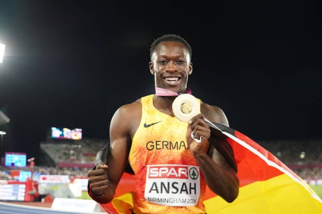 Birmingham , Leichtathletik, Athletics, Track and Field, EAA, Leichtathletik EM Birmingham 2026 European Championships birmingham 2026 , 10.08-17.08.2026, Alexander Stadium Birmingham, Grossbritannien , 200m Männer, 200m Men, Owen Ansah Deutschland, Germany GER mit Goldmedaille Copyright Gladys Chai von der Laage *** Birmingham, Track and Field, Athletics, EAA, 2026 European Athletics Championships in Birmingham, August 10–17, 2026, Alexander Stadium, Birmingham, United Kingdom, Men’s 200m, Owen Ansah of Germany (GER) wins the gold medal. Copyright Gladys Chai von der Laage