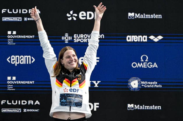 Angelina Kohler of Germany celebrates after winning the silver medal in the swimming 100m Butterfly Women Final during the European Aquatics Championships at the Olympic Aquatic Center in Paris (France), August 14, 2026. Giorgio Scala DBM - Deepbluemedia Insidefoto