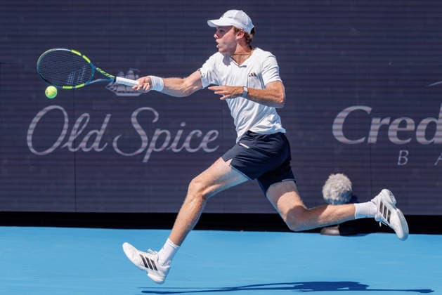August 14, 2026, Mason, Ohio, U.S: Alex Michelsen (USA) chases down a shot to the corner during FridayÃ¢â‚¬â ¢s first round of the Cincinnati Open at the Lindner Family Tennis Center , Mason, Oh. Mason U.S - ZUMAs304 20260814_zaf_s304_004 Copyright: xScottxStuartx