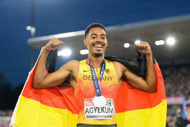 BIRMINGHAM, GREAT BRITAIN - August 14: Emil Agyekum (Germany) with his medal after the 400 metres hurdles final during the European Athletics Championships 2026 at Alexander Stadium in Birmingham, Great Britain (Photo by Sven Beyrich Sports Press Photo)  Copyright: xSvenxBeyrich SportsxPressxPhotox Sportspressphoto_SPR206513