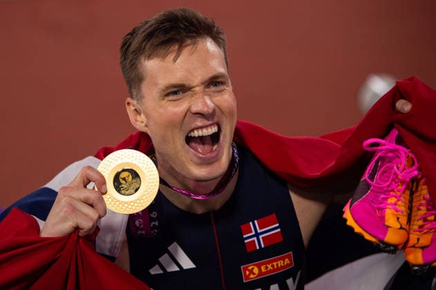 Karsten Warholm of Norway celebrates winning gold in the Mens 400m hurdles at the European Atheltics Championships at Alexander Stadium in Birmingham, England (Sean Walsh Sports Press Photo)  Copyright: xSeanxWalshx Sportspressphoto_SPR206552