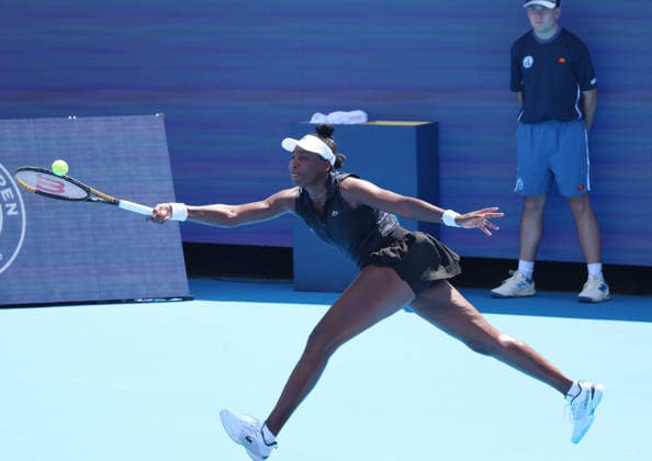 August 14, 2026, Mason, Ohio, USA: VENUS WILLIAMS of USA during the match against E. Arango of Colombia in the first round of tennis tournament WTA, Tennis Damen 1000 Cincinnati Open in Mason, USA. Williams lost 2:6, 2:6. Mason USA - ZUMAc278 20260814_zsp_c278_036 Copyright: xMarcinxCholewinskix