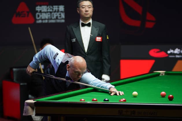 TAIYUAN, CHINA - AUGUST 14: Stuart Bingham of England plays a shot in the Quarterfinal match against Zhang Anda of China on day 7 of the 2026 World Snooker Tour China Open at Taiyuan Binhe Sports Center on August 14, 2026 in Taiyuan, Shanxi Province of China.  Copyright: xTaixChengzhex 111660012666
