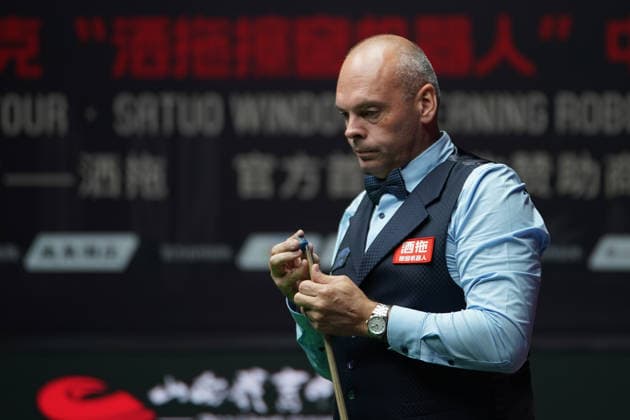 TAIYUAN, CHINA - AUGUST 14: Stuart Bingham of England chalks the cue in the Quarterfinal match against Zhang Anda of China on day 7 of the 2026 World Snooker Tour China Open at Taiyuan Binhe Sports Center on August 14, 2026 in Taiyuan, Shanxi Province of China.  Copyright: xTaixChengzhex 111660012653