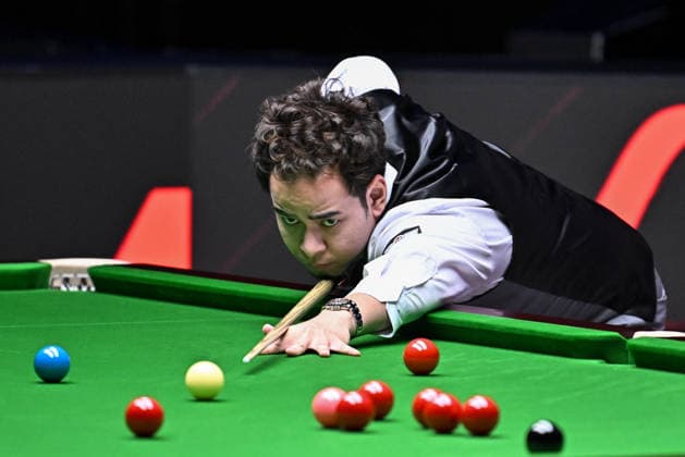TAIYUAN, CHINA - AUGUST 14: Noppon Saengkham of Thailand plays a shot in the Quarterfinal match against Shaun Murphy of England on day 7 of the 2026 World Snooker Tour China Open at Taiyuan Binhe Sports Center on August 14, 2026 in Taiyuan, Shanxi Province of China.  Copyright: xChinaxNewsxServicex 111659983605