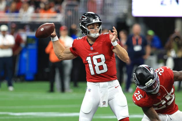 ATLANTA, GA - AUGUST 14: Jack Strand (18) of the Atlanta Falcons drops back to pass during the Friday evening NFL, American Football Herren, USA preseason football game between the Atlanta Falcons and the Denver Broncos on August 14, 2026 at Mercedes-Benz Stadium in Atlanta, Georgia. (Photo by David J. Griffin Icon Sportswire) NFL: AUG 14 Broncos at Falcons EDITORIAL USE ONLY Icon9532608145061