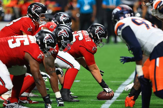 ATLANTA, GA - AUGUST 14: The Atlanta Offense prepares to hike the football during the Friday evening NFL, American Football Herren, USA preseason football game between the Atlanta Falcons and the Denver Broncos on August 14, 2026 at Mercedes-Benz Stadium in Atlanta, Georgia. (Photo by David J. Griffin Icon Sportswire) NFL: AUG 14 Broncos at Falcons EDITORIAL USE ONLY Icon9532608145084