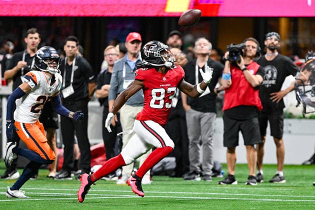 ATLANTA, GA - AUGUST 14: Atlanta wide receiver Kristian Wilkerson (83) attempts to catch a pass during the NFL, American Football Herren, USA pre-season game between the Denver Broncos and the Atlanta Falcons on August 14th, 2026 at Mercedes-Benz Stadium in Atlanta, GA. (Photo by Rich von Biberstein Icon Sportswire) NFL: AUG 14 Broncos at Falcons EDITORIAL USE ONLY Icon260814043