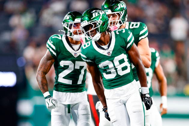 August 14, 2026: During the game, New York Jets cornerback Mory Bamba (38) celebrates after making a tackle in the backfield in a NFL, American Football Herren, USA preseason game at MetLife Stadium in East Rutherford, NJ. The Tampa Bay Buccaneers defeat the New York Jets 24-16. Cal Media East Rutherford USA - ZUMAc04_ 20260814_faf_c04_093 Copyright: xShaquanxWoodyx