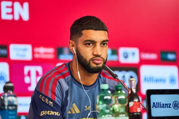 Fußball 1. Bundesliga Vorstellung von Ismael Saibari beim FC Bayern München am 14.08.2026 auf dem Trainingsgelände an der Säbener Straße in München Ismael Saibari ( München ) Photo by FC Bayern via REVIERFOTO Vorstellung von Ismael Saibari beim FC Bayern München *** Soccer, Bundesliga 1: Ismael Saibari s introduction at FC Bayern Munich on August 14, 2026, at the training facility on Säbener Straße in Munich. Ismael Saibari, Munich. Photo by FC Bayern via REVIERFOTO. Ismael Saibari s introduction at FC Bayern Munich