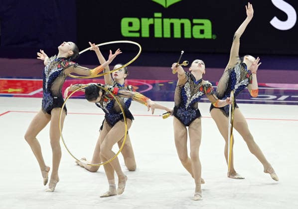 15.08.2026, xhbx, Rhythmische Sportgymnastik Weltmeisterschaft 2026, v.l. Team, Gruppe, Group, Mannschaft China Reifen Frankfurt am Main *** August 15, 2026, xhbx, 2026 Rhythmic Gymnastics World Championships, from left: Team, Group, China Hoop Team, Frankfurt am Main