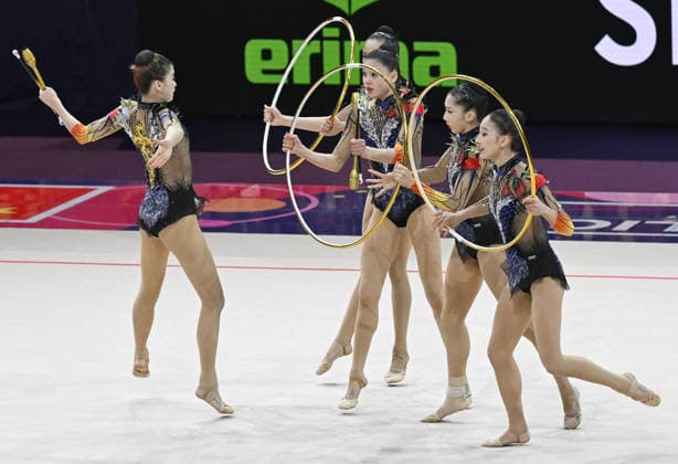 15.08.2026, xhbx, Rhythmische Sportgymnastik Weltmeisterschaft 2026, v.l. Team, Gruppe, Group, Mannschaft China Reifen Frankfurt am Main *** August 15, 2026, xhbx, 2026 Rhythmic Gymnastics World Championships, from left: Team, Group, China Hoop Team, Frankfurt am Main
