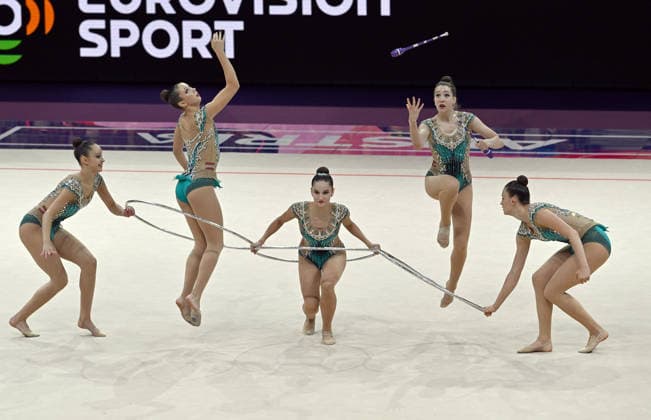 15.08.2026, xhbx, Rhythmische Sportgymnastik Weltmeisterschaft 2026, v.l. Team, Gruppe, Group, Mannschaft Österreich, Keulen, Reifen Frankfurt am Main *** August 15, 2026, xhbx, 2026 Rhythmic Gymnastics World Championships, from left: Team, Group, Austrian Team, Clubs, Hoop, Frankfurt am Main