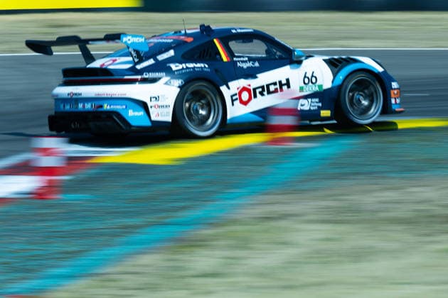 Nürburg, Deutschland 15.- 16. August 2026: Porsche Sixt Carrera Cup Deutschland - 2026 - Nürburgring - Samstag Rennen Im Bild: Montego Maassen (D Forch Racing by Atlas Ward) *** Nürburg, Germany, August 15–16, 2026 Porsche Sixt Carrera Cup Germany 2026 Nürburgring Saturday Race Pictured: Montego Maassen, D Forch Racing by Atlas Ward Copyright: xFotostandx xManfredxStiebertx