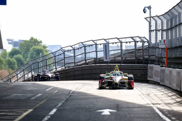 Lucas di Grassi (Lola Yamaha ABT Formula E Team, 11) zweites freies Training Free Practice 2, ABB FIA Formula E World Championship, WM, Weltmeisterschaft London e-Prix 2026, Vereinigtes Koenigreich, Saison 12 2025 26, Runde 16, 15.07.2026, ABB FIA Formula E World Championship, London e-Prix 2026, Vereinigtes Koenigreich, Saison 12 2025 26, Runde 16, 15.07.2026 London *** Lucas di Grassi, Lola Yamaha ABT Formula E Team, 11th in Free Practice 2, ABB FIA Formula E World Championship, London e-Prix 2026, United Kingdom, Season 12 (2025–26), Round 16, July 15, 2026, ABB FIA Formula E World Championship, 2026 London ePrix, United Kingdom, Season 12 (2025–26), Round 16, July 15, 2026, London Copyright: xEibner-Pressefoto LauraxRoemerx EP_LRR