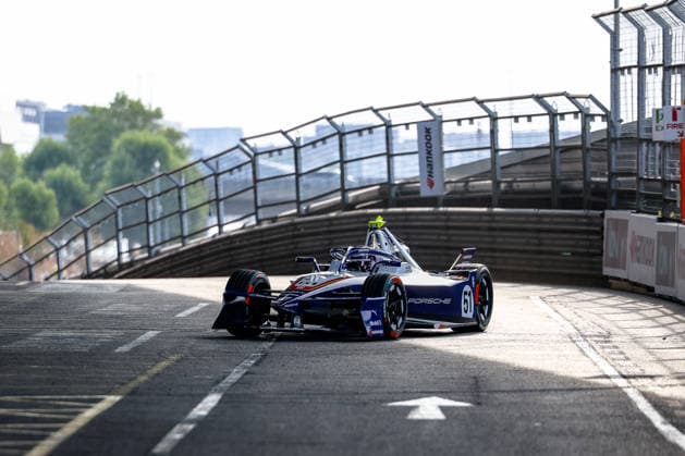 Nico Mueller (Porsche Formula E Team, 51) zweites freies Training Free Practice 2, ABB FIA Formula E World Championship, WM, Weltmeisterschaft London e-Prix 2026, Vereinigtes Koenigreich, Saison 12 2025 26, Runde 16, 15.07.2026, ABB FIA Formula E World Championship, London e-Prix 2026, Vereinigtes Koenigreich, Saison 12 2025 26, Runde 16, 15.07.2026 London *** Nico Mueller, Porsche Formula E Team, 51st in Free Practice 2, ABB FIA Formula E World Championship, London e-Prix 2026, United Kingdom, Season 12 (2025–26), Round 16, July 15, 2026, ABB FIA Formula E World Championship, 2026 London ePrix, United Kingdom, Season 12 (2025–26), Round 16, July 15, 2026, London Copyright: xEibner-Pressefoto LauraxRoemerx EP_LRR