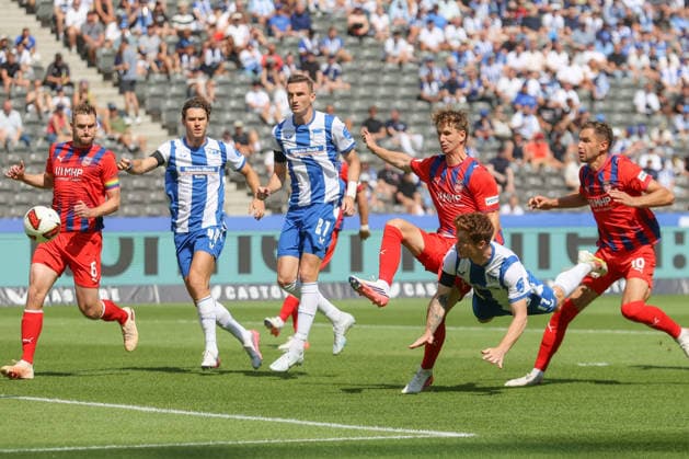 15.08.2026, xtgx, Fussball 2. Bundesliga, Hertha BSC Berlin - 1. FC Heidenheim, v.l. Sebastian Grönning (Hertha, 17) schiesst Tor, schießt, Torschuetze, erzielt Tor, Treffer, scores the goal 1:0 (DFL DFB REGULATIONS PROHIBIT ANY USE OF PHOTOGRAPHS as IMAGE SEQUENCES and or QUASI-VIDEO) Berlin *** August 15, 2026, xtgx, Soccer 2. Bundesliga, Hertha BSC Berlin 1 FC Heidenheim, from left: Sebastian Grönning (Hertha), 17 scores a goal, shoots, goal scorer, scores a goal, goal, scores the goal 1–0 DFL DFB REGULATIONS PROHIBIT ANY USE OF PHOTOGRAPHS as IMAGE SEQUENCES and or QUASI-VIDEO Berlin