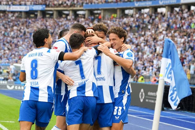 Spieler von Hertha BSC feiern gemeinsam nach einem Tor. GER, Hertha BSC vs 1.FC Heidenheim 1846, 2. Bundesliga, 2. Spieltag, Saison 2026-27, 15.08.2026 DFL REGULATIONS PROHIBIT ANY USE OF PHOTOGRAPHS AS IMAGE SEQUENCES AND OR QUASI-VIDEO GER, Hertha BSC vs 1.FC Heidenheim 1846, 2. Bundesliga, 2. Spieltag, Saison 2026-27, 15.08.2026 Berlin *** Hertha BSC players celebrate together after scoring a goal GER, Hertha BSC vs. 1 FC Heidenheim 1846, 2. Bundesliga, Matchday 2, 2026–27 season, August 15, 2026. DFL regulations prohibit any use of photographs as image sequences and or quasi-video. GER, Hertha BSC vs. 1 FC Heidenheim 1846, 2. Bundesliga, Matchday 2, 2026–27 season, August 15, 2026, Berlin Copyright: xEibner-Pressefoto ScottxColemanx EP_SCN