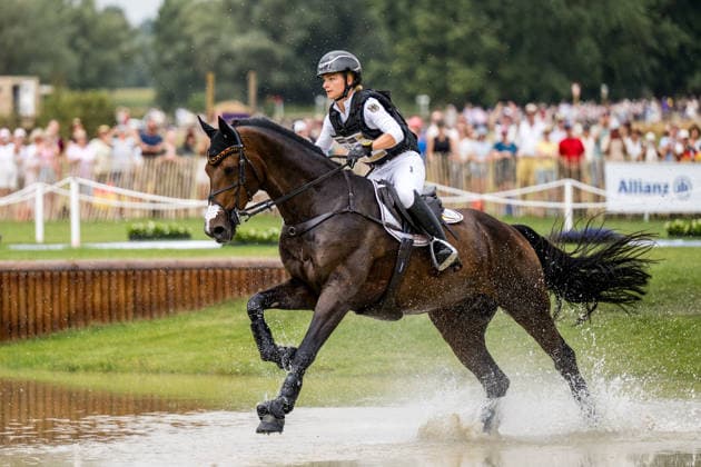 260815 Julia Krajewski of Germany with horse Uelzener s Nickel compete in the Eventing Cross-Country during day 5 of the 2026 FEI World Championships on August 15, 2026 in Aachen. Photo: Emma Wallskog BILDBYRAN kod EW EW0685 ridsport equestrian rid-vm 2026 2026 fei world championships bbeng ridsport-vm fälttävlan eventing terrängritt terräng *** August 15, 2026: Julia Krajewski of Germany, riding Uelzener’s Nickel, competes in the Eventing Cross Country on Day 5 of the 2026 FEI World Championships on August 15, 2026 in Aachen. Photo by Emma Wallskog. BILDBYRAN code EW EW0685 equestrian sports riding 2026 World Championships 2026 FEI World Championships bbeng equestrian sports World Championships eventing cross-country  Copyright: EMMAxWALLSKOG BB260815EW054