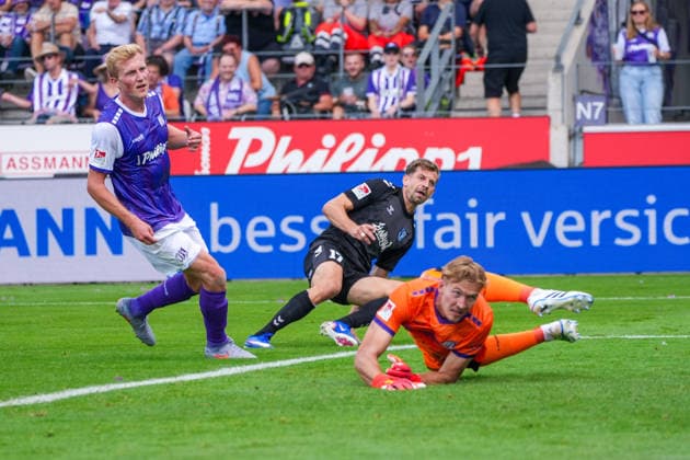 Tor zum 0:2 durch Alexander Nollenberger (1. FC Magdeburg, 17), Deutschland: Fussball, 2. Bundesliga, Saison 2026 27, 2. Spieltag, 15.08.2026, VfL Osnabrück vs 1. FC Magdeburg, Stadion Bremer Brücke (Osnabrück, Niedersachsen) *** Goal to make it 0–2 by Alexander Nollenberger, 1 FC Magdeburg, 17, German Soccer, 2. Bundesliga, 2026–27 Season, Matchday 2, August 15, 2026, VfL Osnabrück vs. 1 FC Magdeburg, Bremer Brücke Stadium, Osnabrück, Lower Saxony Copyright: xLeonxFrickx