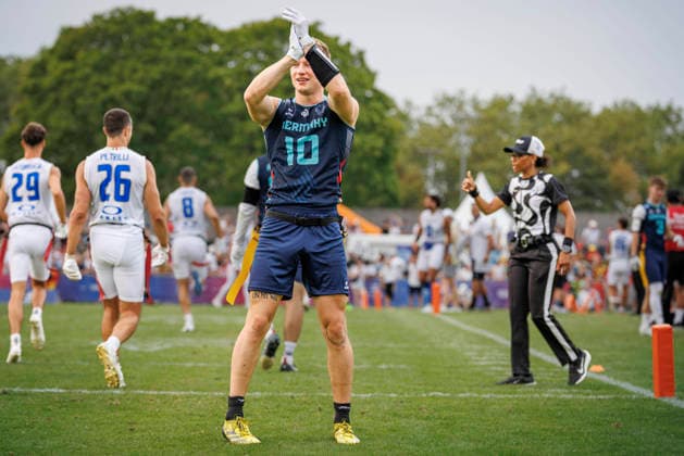 Quarter-final Italy (ITA) vs. Germany (GER), Day 3 Men at IFAF Flag Football Championships Düsseldorf 2026, 15.08.2026 Duesseldorf, Germany - Aug. 15, 2026: Moritz Apfel (GER 12) during the Quarter-final match between Italy (ITA) vs. Germany (GER) on the third day of the Men IFAF Flag Football World Championships at the Bezirkssportanlage Duesseldorf Garath *** Quarterfinal: Italy (ITA) vs. Germany (GER), Day 3, Men s Division at the IFAF Flag Football Championships in Düsseldorf 2026, August 15, 2026, Düsseldorf, Germany. Moritz Apfel (GER) No. 12 during the quarterfinal match between Italy (ITA) and Germany (GER) on the third day of the Men’s IFAF Flag Football World Championships at the Bezirkssportanlage Düsseldorf Garath Copyright: xBEAUTIFULxSPORTS B.Hoffmannx