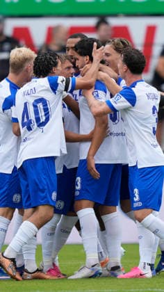 15.08.2026, Hänsch-Arena, Meppen, GER, 3. Liga, 2. Spieltag: SV Meppen vs SG Sonnenhof Großaspach, 1:0-Jubel nach Treffer von Stefan Rankic (SV Meppen 33) , Mitte DFL REGULATIONS PROHIBIT ANY USE OF PHOTOGRAPHS AS IMAGE SEQUENCES AND OR QUASI-VIDEO. Meppen Niedersachsen Hänsch-Arena *** August 15, 2026, Hänsch Arena, Meppen, GER, 3rd Division, Matchday 2: SV Meppen vs. SG Sonnenhof Großaspach, 1:0 Celebration after a goal by Stefan Rankic, SV Meppen 33, center. DFL regulations prohibit any use of photographs as image sequences and or quasi-video. Meppen, Lower Saxony, Hänsch Arena