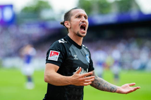 15.08.2026 - Fußball, 2026 2027, 2. Bundesliga, 2. Spieltag, VfL Osnabrück - 1. FC Magdeburg: Baris Atik (Magdeburg) jubelt nach dem vermeintlichen Tor zum 0:3 von Mateusz Zukowski (Magdeburg), das wegen Abseits aberkannt wurde DFL REGULATIONS PROHIBIT ANY USE OF PHOTOGRAPHS AS IMAGE SEQUENCES AND OR QUASI-VIDEO. *** August 15, 2026 Soccer, 2026–2027, 2. Bundesliga, Matchday 2, VfL Osnabrück vs. 1. FC Magdeburg: Baris Atik of Magdeburg celebrates after Mateusz Zukowski’s supposed goal to make it 0–3 for Magdeburg, which was disallowed for offside. DFL REGULATIONS PROHIBIT ANY USE OF PHOTOGRAPHS AS IMAGE SEQUENCES AND OR QUASI-VIDEO