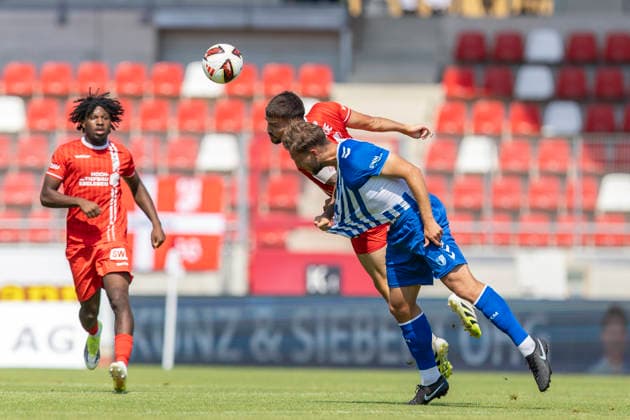 Regionalliga Nordost: FC Rot-Weiß Erfurt vs. 1. FC Magdeburg II; Erfurt; 15.08.2026 Sofiane Ikene ( 4; FC Rot-Weiß Erfurt) gegen Luc Thomas Elsner ( 9; 1. FC Magdeburg II) Regionalliga Nordost: FC Rot-Weiß Erfurt vs. 1. FC Magdeburg II; Steigerwaldstadion Erfurt; 15.08.2026 *** Regionalliga Northeast FC Rot Weiß Erfurt vs. 1. FC Magdeburg II Erfurt, August 15, 2026 Sofiane Ikene 4 FC Rot Weiß Erfurt vs. Luc Thomas Elsner 9 1. FC Magdeburg II Regionalliga Northeast FC Rot Weiß Erfurt vs. 1. FC Magdeburg II SteigerWaldstadion, Erfurt, August 15, 2026 Copyright: xBEAUTIFULxSPORTS Duehringx