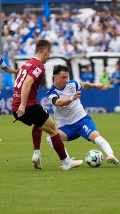 15.08.2026, Hänsch-Arena, Meppen, GER, 3. Liga, 2. Spieltag: SV Meppen vs SG Sonnenhof Großaspach, Tobias Mißner (SV Meppen 3) vs Loris Maier (SG Sonnenhof Großaspach 27) DFL REGULATIONS PROHIBIT ANY USE OF PHOTOGRAPHS AS IMAGE SEQUENCES AND OR QUASI-VIDEO. Meppen Niedersachsen Hänsch-Arena *** August 15, 2026, Hänsch Arena, Meppen, GER, 3rd Division, Matchday 2: SV Meppen vs. SG Sonnenhof Großaspach, Tobias Mißner SV Meppen 3 vs. Loris Maier SG Sonnenhof Großaspach 27 DFL regulations prohibit any use of photographs as image sequences and or quasi-video. Meppen, Lower Saxony, Hänsch Arena