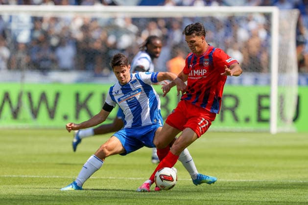 15.082026, xtgx, Fussball - 2.Bundesliga Hertha BSC Berlin - 1.FC Heidenheim emspor, v.l. Josip Brekalo (Hertha, 7), Mathias Honsak (Heidenheim, 17) Zweikampf, Duell, Kampf, tackle (DFL DFB REGULATIONS PROHIBIT ANY USE OF PHOTOGRAPHS as IMAGE SEQUENCES and or QUASI-VIDEO) Berlin *** 15 082026, xtgx, Soccer 2. Bundesliga Hertha BSC Berlin 1 FC Heidenheim emspor, from left: Josip Brekalo (Hertha), 7, Mathias Honsak (Heidenheim), 17 Tackle, duel, battle, DFL DFB REGULATIONS PROHIBIT ANY USE OF PHOTOGRAPHS AS IMAGE SEQUENCES AND OR QUASI-VIDEO Berlin