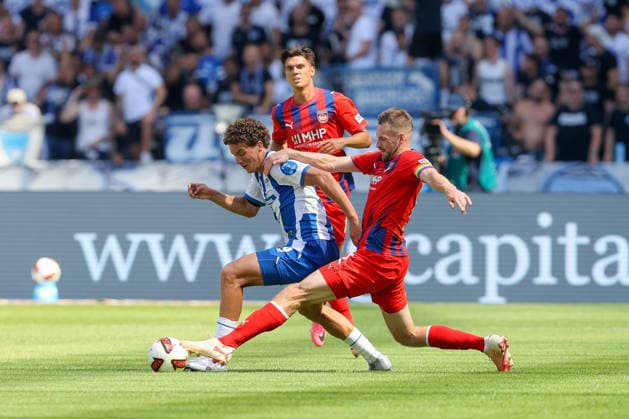 15.082026, xtgx, Fussball - 2.Bundesliga Hertha BSC Berlin - 1.FC Heidenheim emspor, v.l. Soufian Gouram (Hertha, 33, Patrick Mainka (Heidenheim, 6) Zweikampf, Duell, Kampf, tackle (DFL DFB REGULATIONS PROHIBIT ANY USE OF PHOTOGRAPHS as IMAGE SEQUENCES and or QUASI-VIDEO) Berlin *** 15 082026, xtgx, Soccer 2. Bundesliga Hertha BSC Berlin 1 FC Heidenheim emspor, from left: Soufian Gouram (Hertha), 33, Patrick Mainka (Heidenheim), 6, tackle, duel, battle, DFL DFB REGULATIONS PROHIBIT ANY USE OF PHOTOGRAPHS AS IMAGE SEQUENCES AND OR QUASI-VIDEO, Berlin