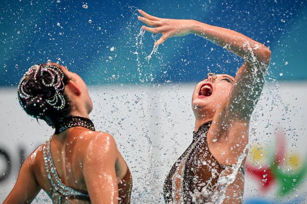 (260815) -- BUDAPEST, Aug. 15, 2026 -- He Zhien (R) Zhou Kunyi of China perform during the Women s Duet Free Event of the World Aquatics Junior Artistic Swimming Championships in Budapest, Hungary, Aug. 15, 2026. (Photo by Xinhua) (SP)HUNGARY-BUDAPEST-ARTISTIC SWIMMING-WORLD JUNIOR CHAMPIONSHIPS-WOMEN S DUET FREE DavidxBalogh 