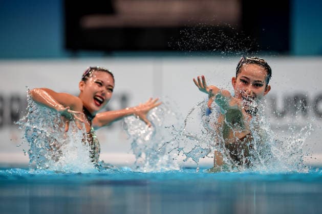 (260815) -- BUDAPEST, Aug. 15, 2026 -- He Zhien Zhou Kunyi (R) of China perform during the Women s Duet Free Event of the World Aquatics Junior Artistic Swimming Championships in Budapest, Hungary, Aug. 15, 2026. (Photo by Xinhua) (SP)HUNGARY-BUDAPEST-ARTISTIC SWIMMING-WORLD JUNIOR CHAMPIONSHIPS-WOMEN S DUET FREE DavidxBalogh 