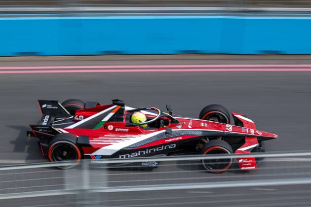 Edoardo Mortara driving for MAHINDRA RACING Formula E Team during qualifying for race one at the London E-Prix at the ExCel Centre, London Docklands, UK on 15 August 2026. Copyright: xPhilxHutchinsonx 45350025
