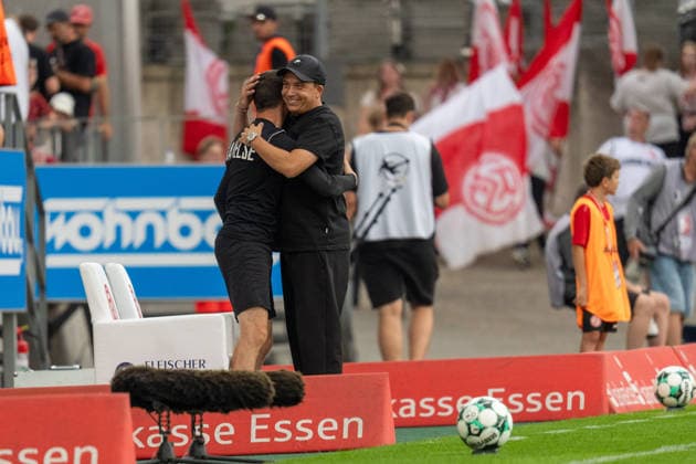 Samir Ferchichi (TSV Havelse, Cheftrainer), GER Rot-Weiss Essen vs. TSV Havelse, Fussball, 3. Liga, Spieltag 02, Saison 2026 2027, 15.08.2026 DFB DFL REGULATIONS PROHIBIT ANY USE OF PHOTOGRAPHS AS IMAGE SEQUENCES AND OR QUASI-VIDEO, GER Rot-Weiss Essen vs. TSV Havelse, Fussball, 3. Liga, Spieltag 02, Saison 2026 2027, 15.08.2026 Essen *** Samir Ferchichi, TSV Havelse, Head Coach, GER Rot Weiss Essen vs. TSV Havelse, Soccer, 3rd Division, Matchday 02, 2026–2027 Season, August 15, 2026 DFB DFL regulations prohibit any use of photographs as image sequences and or quasi-video, GER Rot Weiss Essen vs. TSV Havelse, Soccer, 3rd Division, Matchday 02, 2026–2027 season, August 15, 2026, Essen Copyright: xEibner-Pressefoto FabianxFriesex EP_FFE