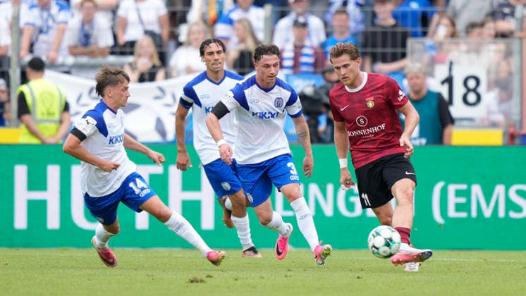 15.08.2026, Hänsch-Arena, Meppen, GER, 3. Liga, 2. Spieltag: SV Meppen vs SG Sonnenhof Großaspach, Thorben Deters (SV Meppen 14), Tobias Mißner (SV Meppen 3) und (SG Sonnenhof Großaspach 11) DFL REGULATIONS PROHIBIT ANY USE OF PHOTOGRAPHS AS IMAGE SEQUENCES AND OR QUASI-VIDEO. Meppen Niedersachsen Hänsch-Arena *** August 15, 2026, Hänsch Arena, Meppen, GER, 3. Liga, Matchday 2: SV Meppen vs. SG Sonnenhof Großaspach, Thorben Deters (SV Meppen) 14, Tobias Mißner (SV Meppen) 3, and SG Sonnenhof Großaspach 11. DFL regulations prohibit any use of photographs as image sequences and or quasi-video. Meppen, Lower Saxony, Hänsch Arena