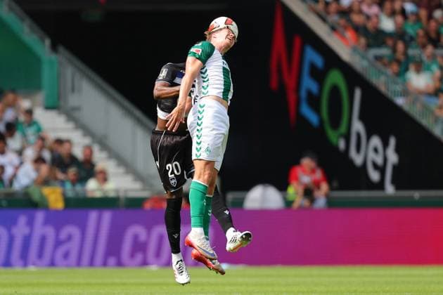 15.08.26, GER, Fussball, 1.FBL Männer, Freundschaftsspiel, Tach der Fans 2026, Saison2026 2027, Weserstadion, SV Werder Bremen vs.AJ Auxerre Zweikampf Kopfball Kopfballduell zwischen Sinaly DiomandÃ Sinaly Diomande (AJ Auxerre 20) und Cedric Itten (SV Werder Bremen 26) Foto nordphoto GmbH Tauchnitz DFB REGULATIONS PROHIBIT ANY USE OF PHOTOGRAPHS AS IMAGE SEQUENCES AND OR QUASI-VIDEO. Bremen Weserstadion Bremen Germany *** August 26, 2015, GER, Soccer, 1st Bundesliga Men, Friendly Match, Fan Day 2026, 2026–2027 Season, Weserstadion, SV Werder Bremen vs. AJ Auxerre, tackle, header, header duel between Sinaly Diomandé (AJ Auxerre, 20) and Cedric Itten (SV Werder Bremen, 26). Photo: nordphoto GmbH, Tauchnitz. DFB regulations prohibit any use of photographs as IMAGE SEQUENCES AND OR QUASI-VIDEO Bremen, Weserstadion, Bremen, Germany Copyright: xnordphotoxGmbHx xTauchnitzx