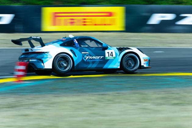 Nürburg, Deutschland 15.- 16. August 2026: Porsche Sixt Carrera Cup Deutschland - 2026 - Nürburgring - Samstag Rennen Im Bild: Caleb Sumich Target *** Nürburg, Germany, August 15–16, 2026 Porsche Sixt Carrera Cup Germany 2026 Nürburgring Saturday Race Pictured: Caleb Sumich Target Copyright: xFotostandx xManfredxStiebertx